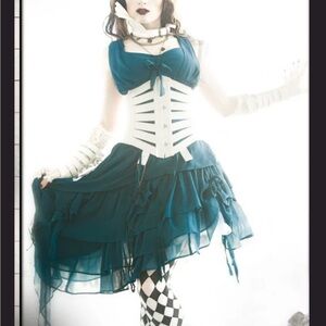 Do you have your Halloween Costume yet? 🎃👻